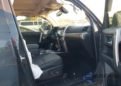 2024 Toyota 4Runner Sr5 Premium z USA, uszkodzony, nr VIN JTENU5JR2R6235364